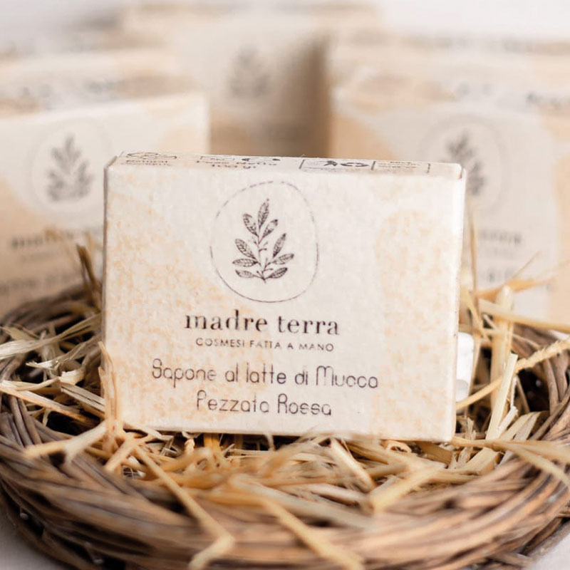 Sapone solido al latte di mucca pezzata rossa - immagine 3