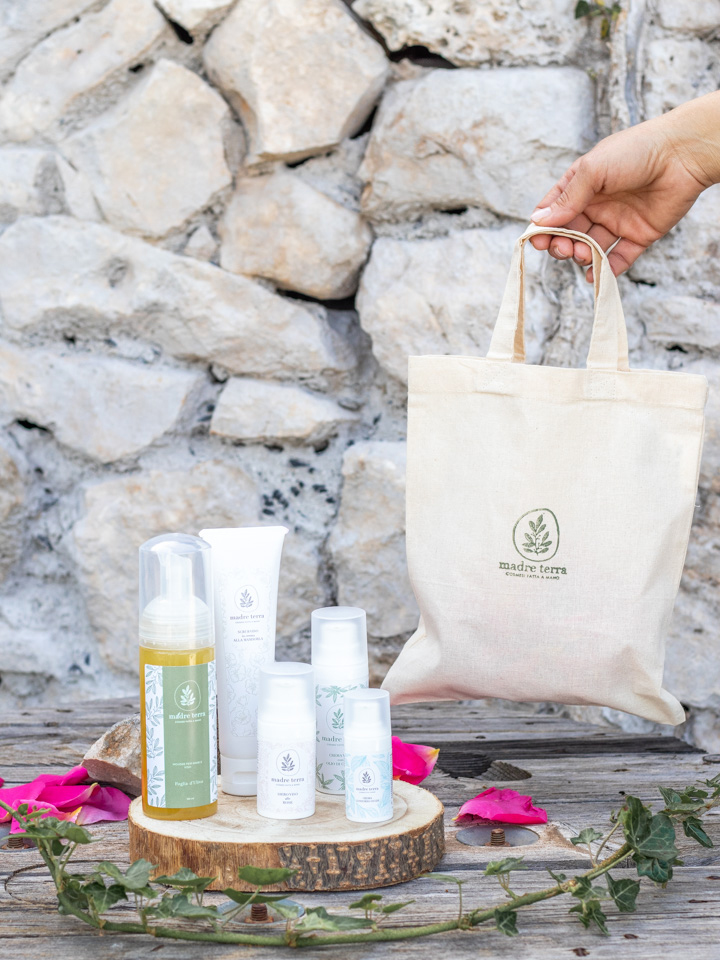Linea Skin Care Madre Terra con mousse foglie d'ulivo - immagine 2